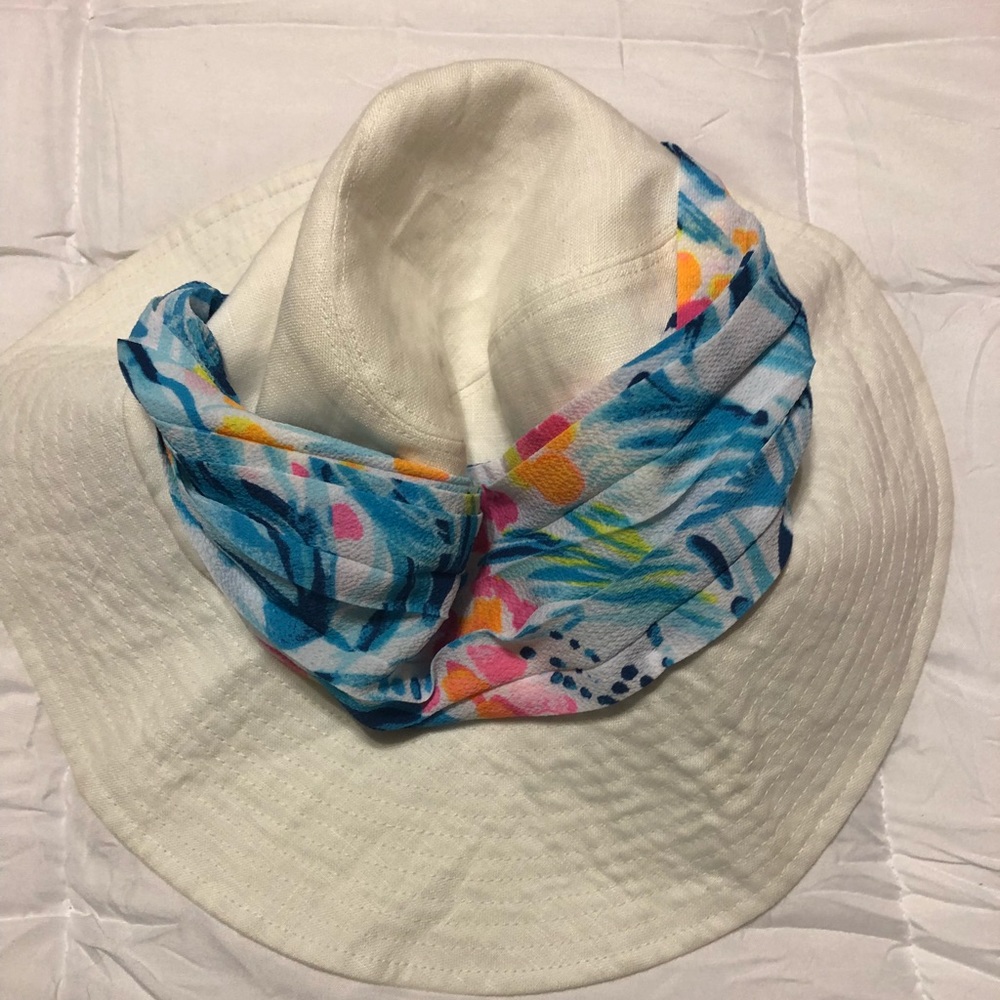 Lilly Pulitzer hat